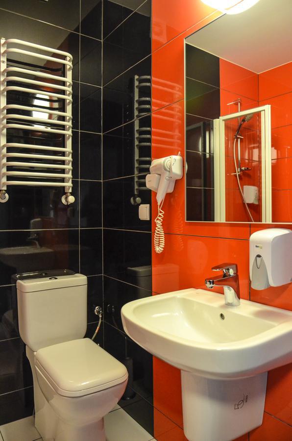 Hotel Level Rypin エクステリア 写真