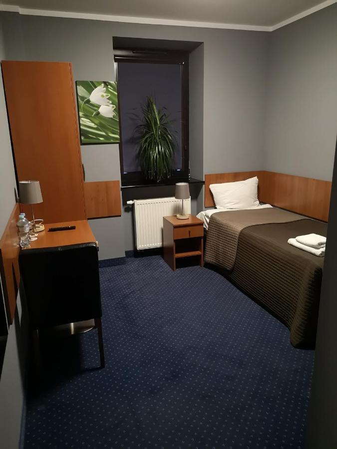 Hotel Level Rypin エクステリア 写真